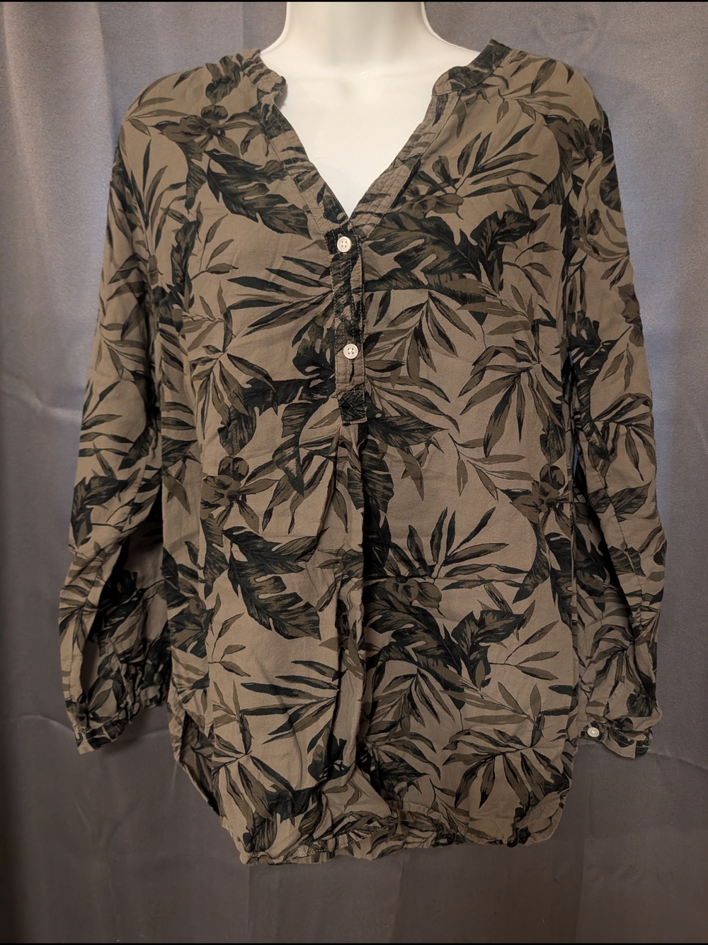 Old Navy Olive Green Botanical Floral Print Top Medium Blouse